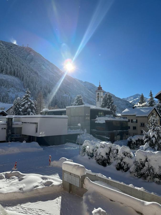 Mondholz Ferienwohnung Andermatt Eksteriør billede